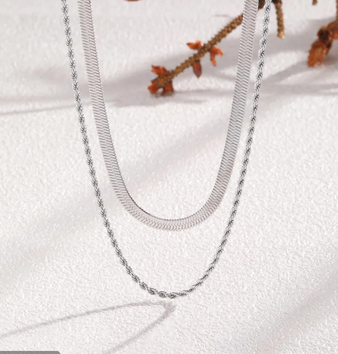 Cadena doble capa plata