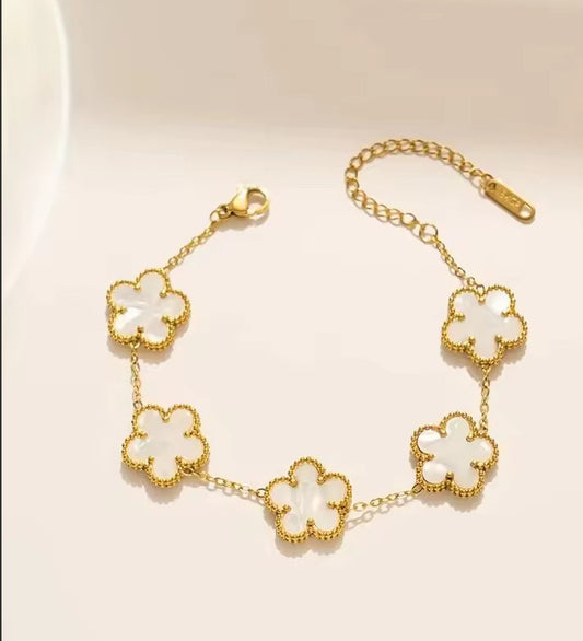Pulsera trébol blanca